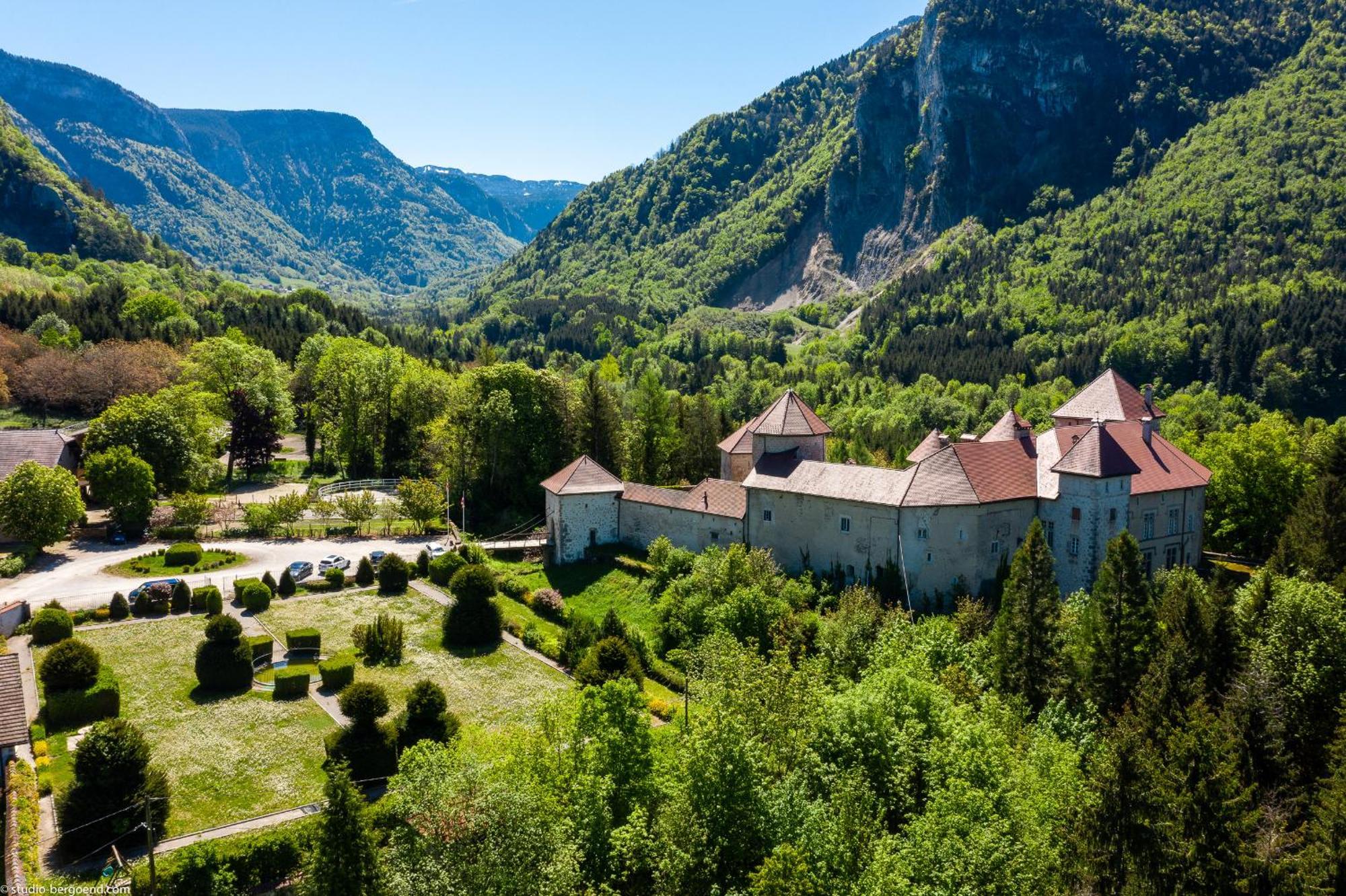 Chateau De Thorens Exterior photo