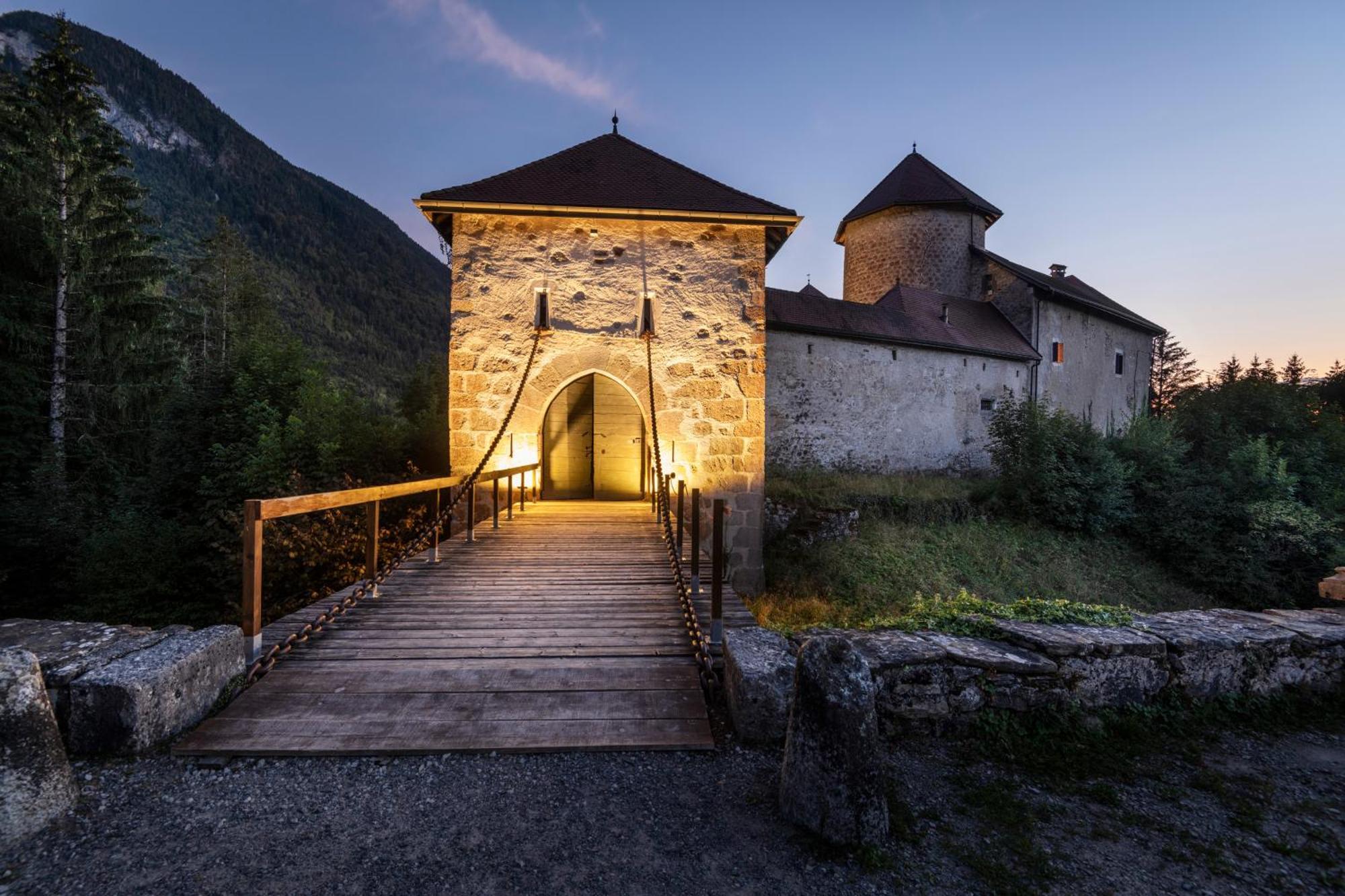 Chateau De Thorens Exterior photo